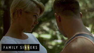 Ғаилә Гөнаһлы - Ҡытай Мерсер - иң төп эшегеҙҙә кем булып