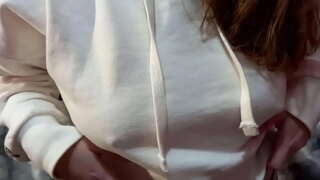 Сводна сестра отримує оргазми, поки я її трахаю