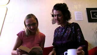 шлюха лесбо трахаться - йырсиё куакъёс