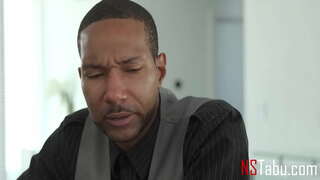 Banús Fillastra Vol El Pare De Tractar Com Una Dama