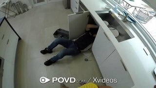 Big dick სლაიდები, მჭიდროდ გოგო